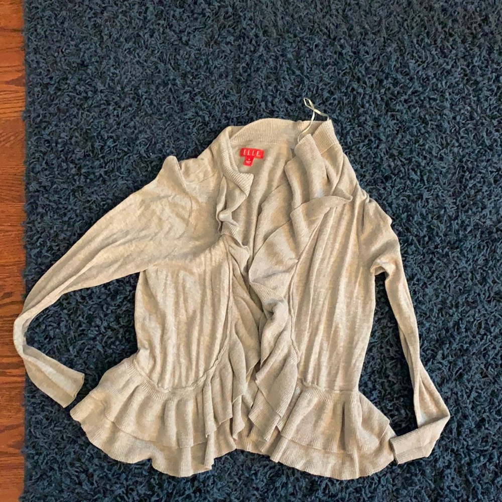 Ruffle gray cardigan